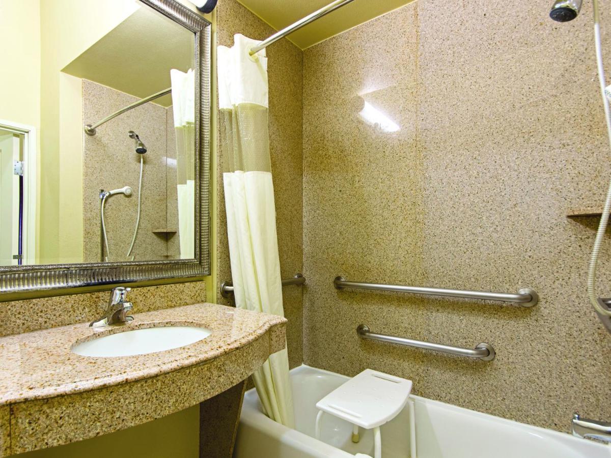 La Quinta By Wyndham Houston New Caney Екстер'єр фото